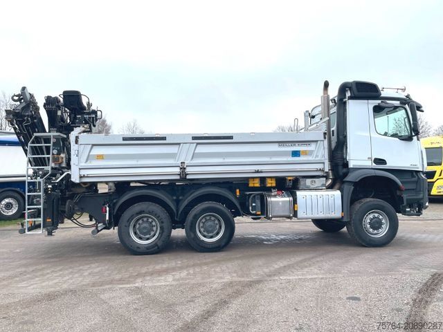Tipper truck MERCEDES-BENZ 3351 Arocs/ABNEHMBARER Kran/Kipper/Bordmatik/6x6