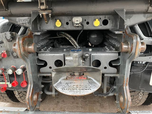 Tipper truck MERCEDES-BENZ 3351 Arocs/ABNEHMBARER Kran/Kipper/Bordmatik/6x6