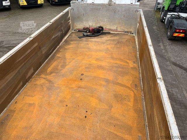 Tipper truck MERCEDES-BENZ 3351 Arocs/ABNEHMBARER Kran/Kipper/Bordmatik/6x6