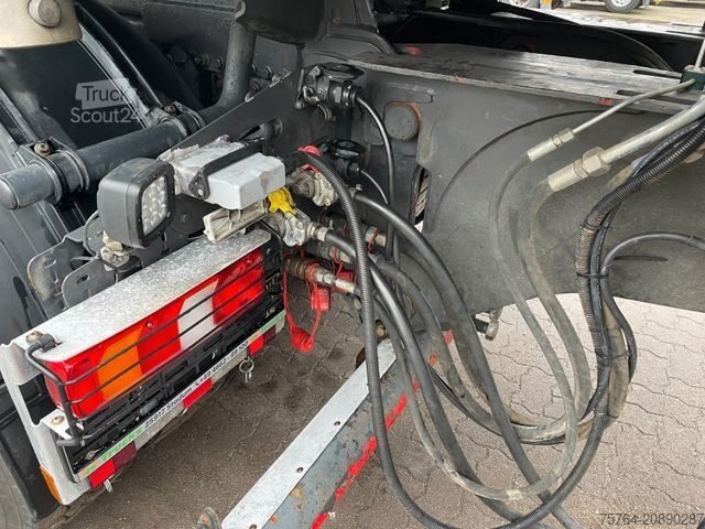 Tipper truck MERCEDES-BENZ 3351 Arocs/ABNEHMBARER Kran/Kipper/Bordmatik/6x6