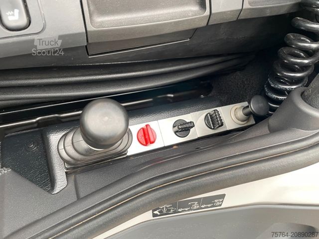 Tipper truck MERCEDES-BENZ 3351 Arocs/ABNEHMBARER Kran/Kipper/Bordmatik/6x6