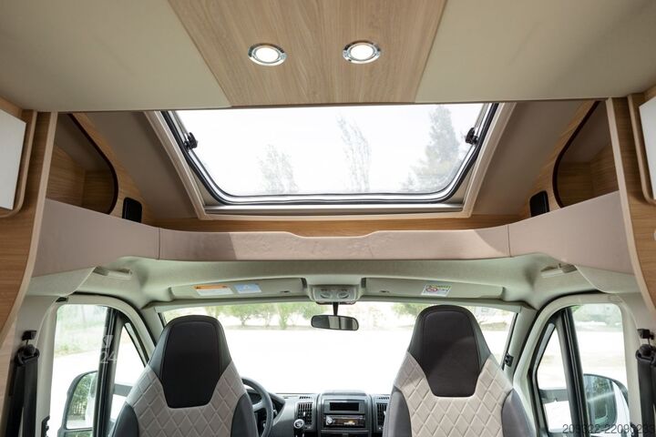 عربة تخييم شبه مدمجة 2020 Fiat Ducato Weinsberg Carasuite Completamente attrezzato