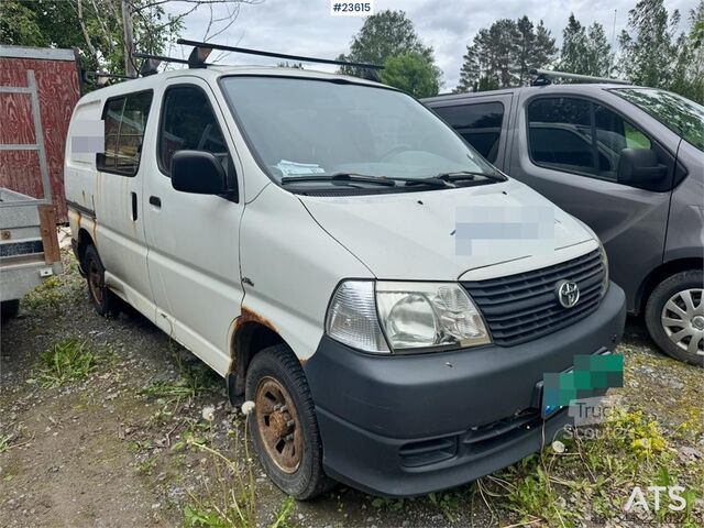 Stationwagen met hoog dak Toyota Hiace 4WD Van