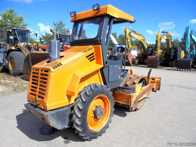 Single roller Bomag BW 124 P D H-4