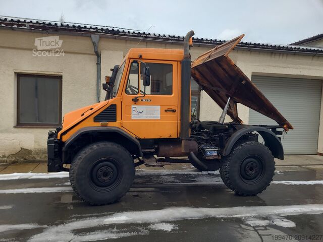 Vehicul comercial - basculant Mercedes-Benz Unimog 418/10