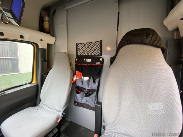 Standart traktör Iveco 65C14