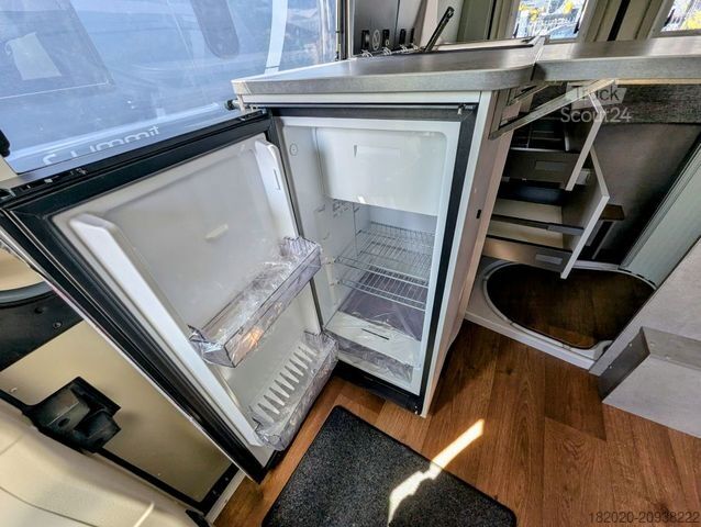 Asuntoauto PÖSSL Summit SHINE 540 R Sale LP 66.886,-