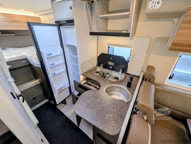 Teilintegriertes Wohnmobil BÜRSTNER B66 TD 690 G Hubbett