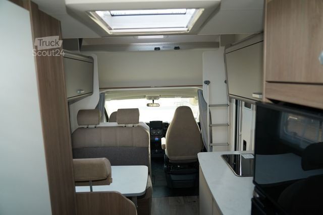 Alkóvos lakókocsi CARADO A 361 Pro (46) SAT, Navi, Stützen