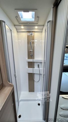 Teilintegriertes Wohnmobil BÜRSTNER Lyseo TD 684 G Harmony Line (25) Maxi 180 PS Aut