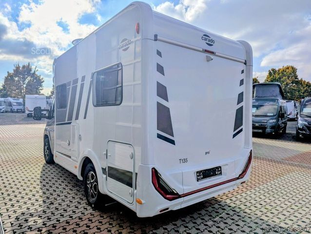 Daļēji integrēta kemperis CARADO T 135 Pro+ AUTOMATIK, HUBBETT, NAVI, RFK