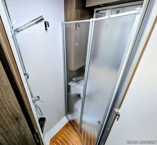 Daļēji integrēta kemperis CARADO T 135 Pro+ AUTOMATIK, HUBBETT, NAVI, RFK