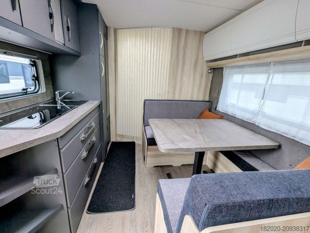 Husvagn HOBBY De Luxe 545 KMF Kindebett 3-STÖCKIG, AUFLAST.