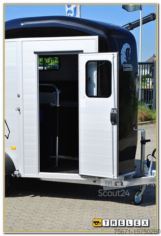 Paardentrailer Cheval Liberté Touring Jumping Sattelkammer V1 2600 kg