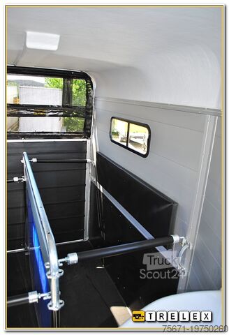 Paardentrailer Cheval Liberté Touring Jumping Sattelkammer V1 2600 kg