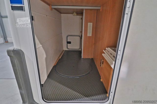 Pusiau integruotas kemperis EURAMOBIL C 662 HB/Festbett/Garage/Markise/en