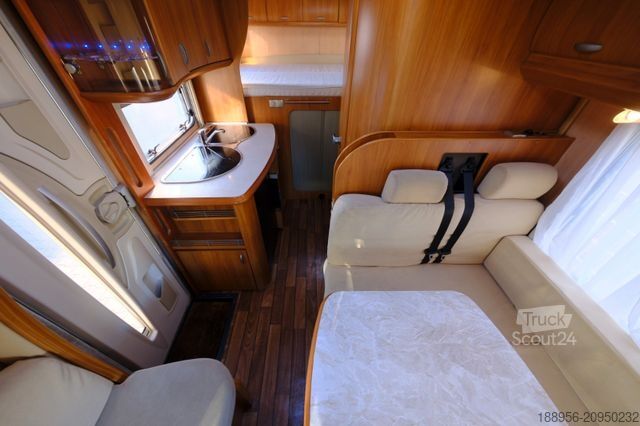 Halvintegrerad husbil HOBBY Siesta T 600 GFLC/Festbett/Garage/Klima/Markise