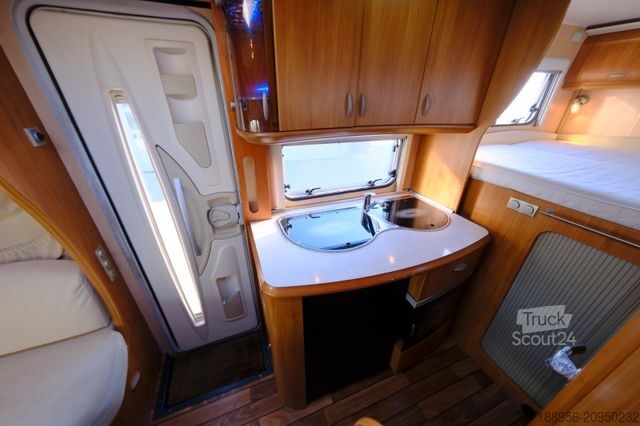 Halvintegrerad husbil HOBBY Siesta T 600 GFLC/Festbett/Garage/Klima/Markise