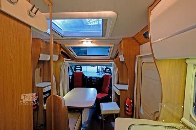 Pusiau integruotas kemperis EURAMOBIL Profila T 590 FB/1.Hand/Festbett/Klima/Markise