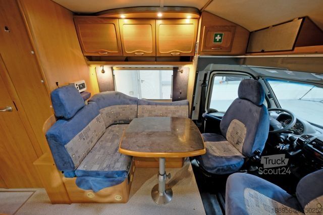 Pusiau integruotas kemperis EURAMOBIL C 662 HB/Festbett/Garage/Klima/Solar/DPF