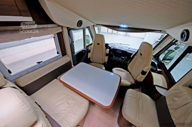 Autorulotă integrată MCLOUIS Nevis 875/Festbett+Hubbett/Garage/Klima/Markise