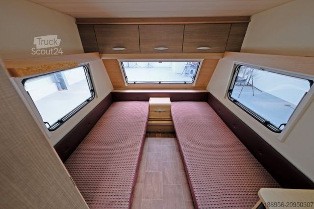 Rulotă BÜRSTNER Premio 490 TL/Einzelbetten/Rundsitzgruppe/Finanz