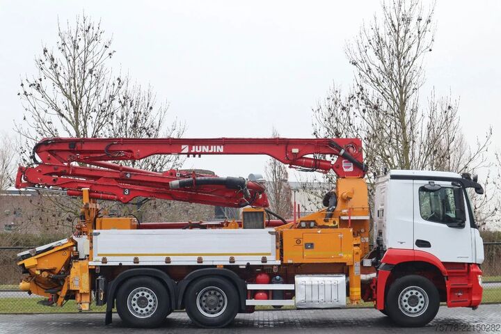 Pompe à béton Mercedes-Benz Arocs 2546 6X2*4 | JUNJIN 25 METER | REMOTE | E...