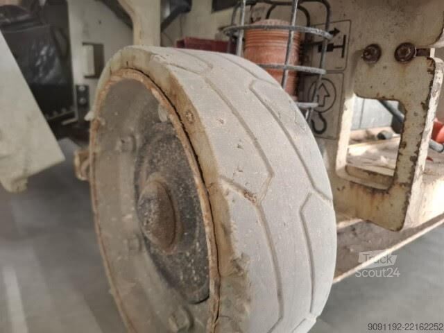 Ascensor cu foarfecă JLG 1930ES