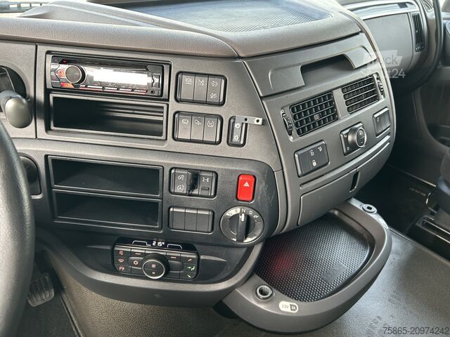 Standard-SZM DAF XF 450 FT Super Space Cab / 636 dkm / Euro 6 D ...