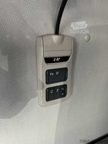 Standard-SZM DAF XF 450 FT Super Space Cab / 636 dkm / Euro 6 D ...