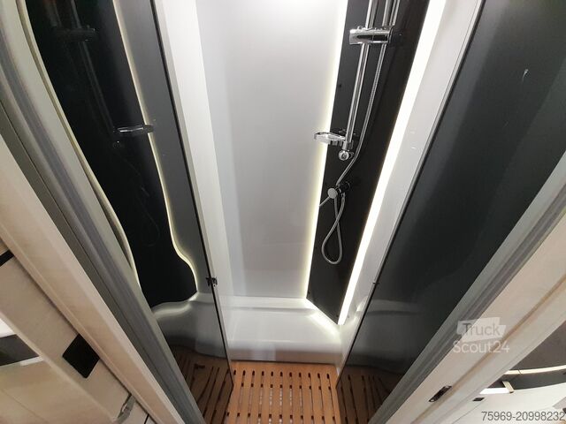 Caravana semiintegrada Chausson 777 TITANIUM ULTIMATE