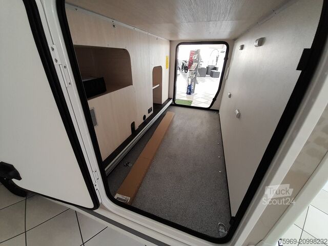Caravana semiintegrada Chausson 777 TITANIUM ULTIMATE