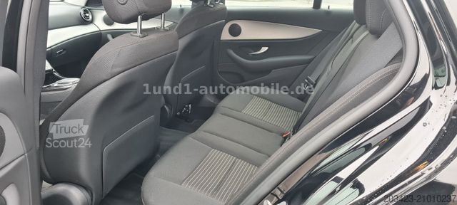 Minibüs MERCEDES-BENZ E 400 dT 4Matic Avant LED 9G-Tronic MBUX Widescr