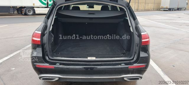 Minibüs MERCEDES-BENZ E 400 dT 4Matic Avant LED 9G-Tronic MBUX Widescr