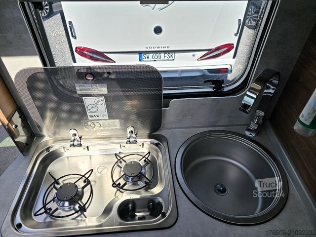 Camping-car semi-intégré KNAUS Van TI 640 MEG Vans. Licht-Assi 1, nur 5 Monate