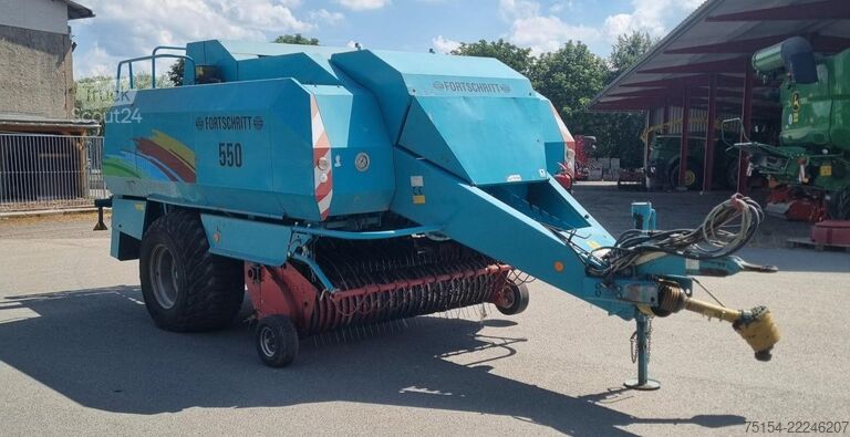 Прес-підбирач (сільське господарство) Fortschritt K550