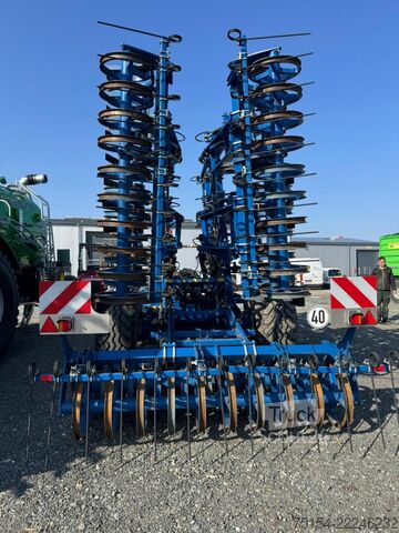 Grubber Köckerling Vector 800