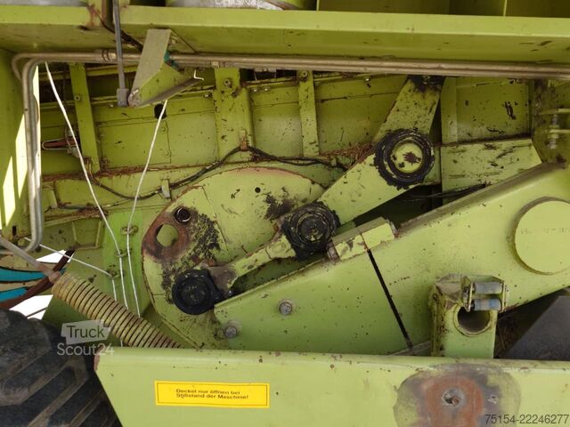 Прес-підбирач (сільське господарство) Fortschritt K550 A