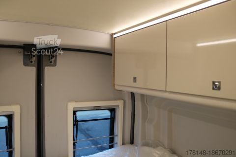 Автодім Bürstner Lineo C 590