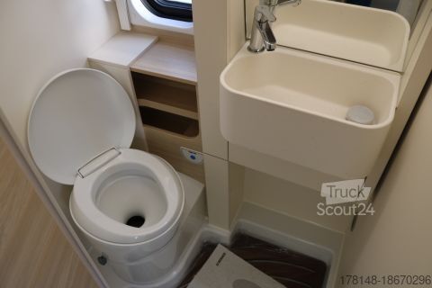 Husbil Eura Mobil Van 635 EB