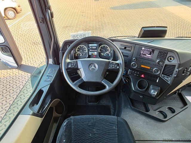 Standartinis vilkikas MERCEDES-BENZ Actros 1843