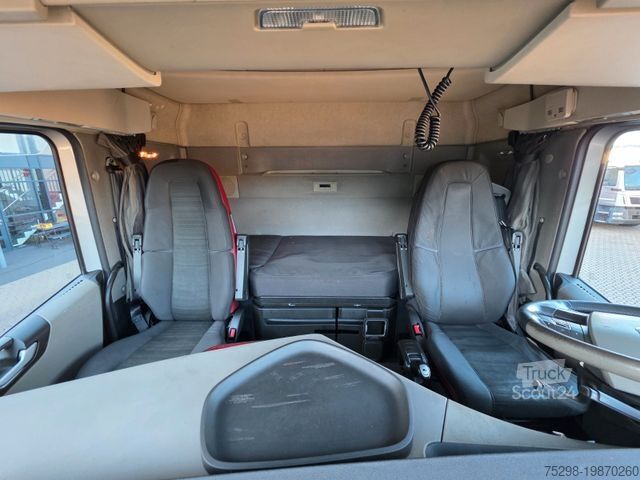 Standardní tahač VOLVO FH 460 / Nebenabtrieb / Standklimaanlage