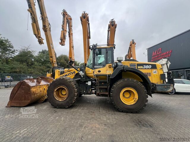 Wiellader Komatsu WA 380-8