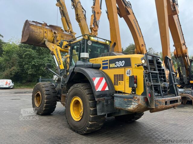 Wiellader Komatsu WA 380-8