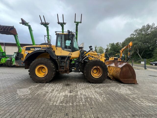 Wiellader Komatsu WA 380-8