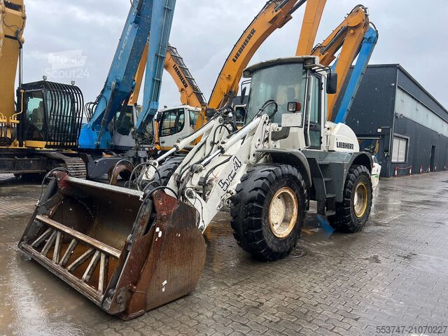 Wiellader Liebherr L 524