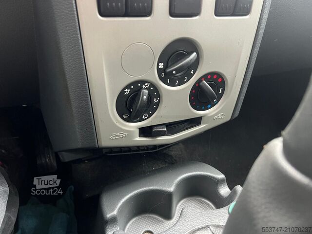 Furgoneta fechada Dacia Logan Express