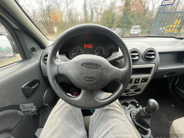 Furgoneta fechada Dacia Logan Express