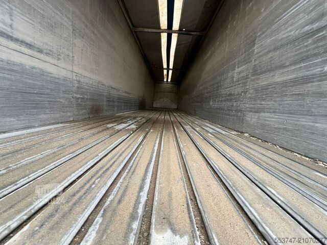 Walking floor Stas S300ZX