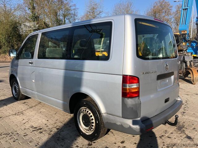 Μεταφορά επιβατών Volkswagen T5 Kombi